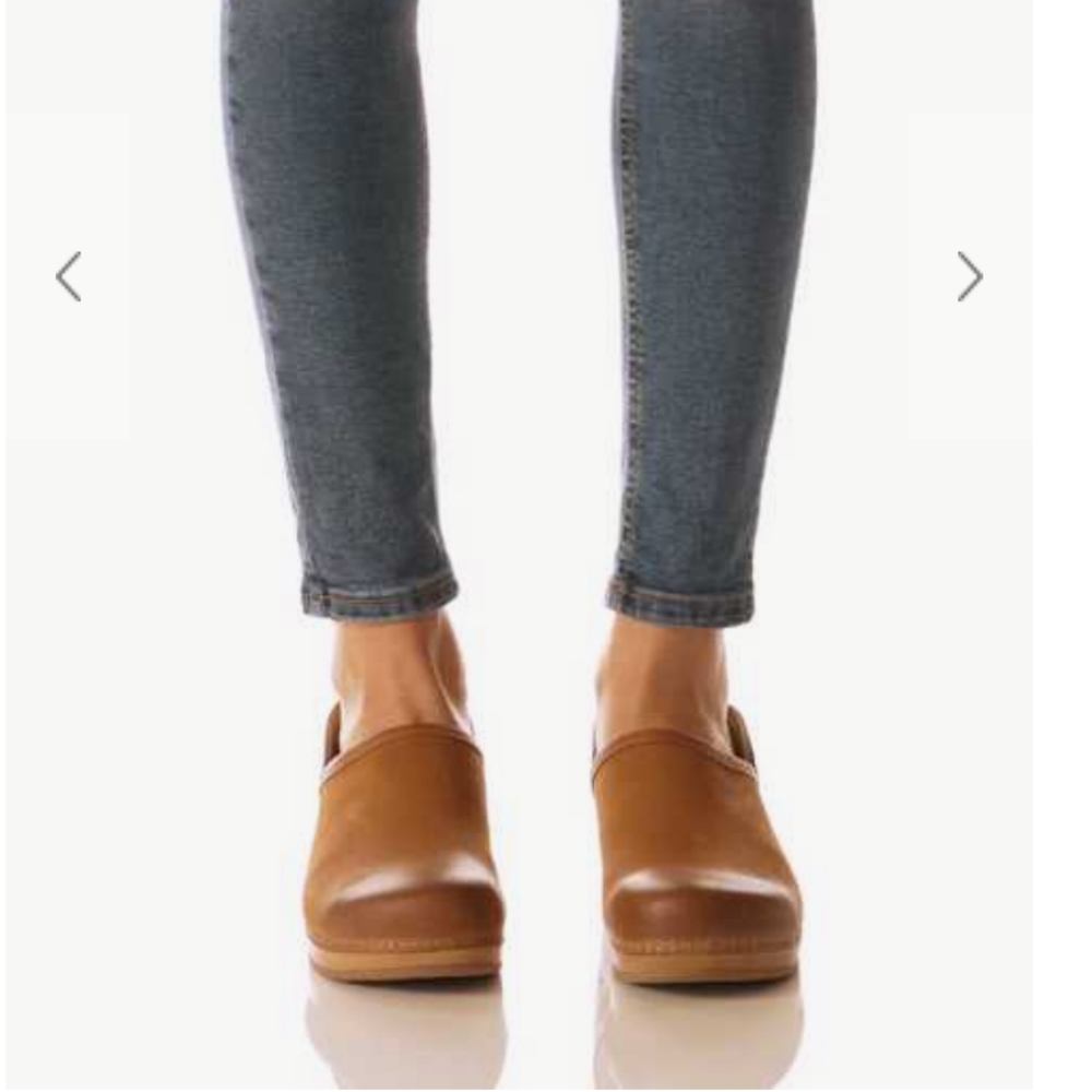 Dansko Brenna Tan Burnished Suede